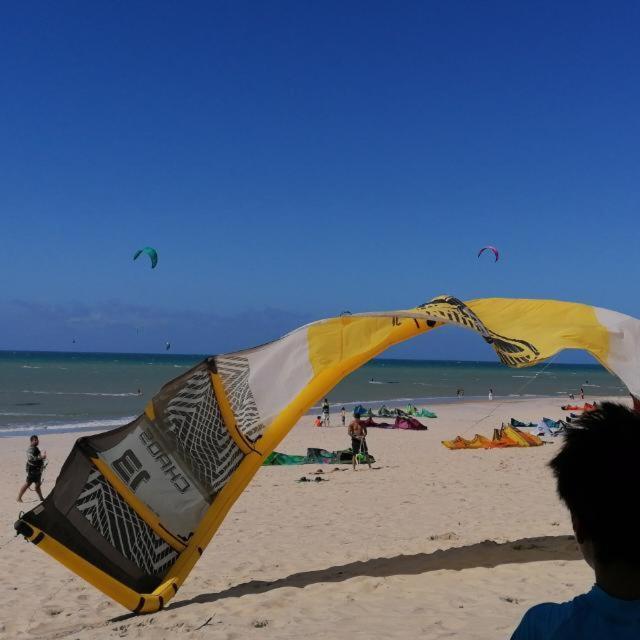 Отель Casa Meus Amigos Kitesurf In The Center Of Кумбуко Экстерьер фото
