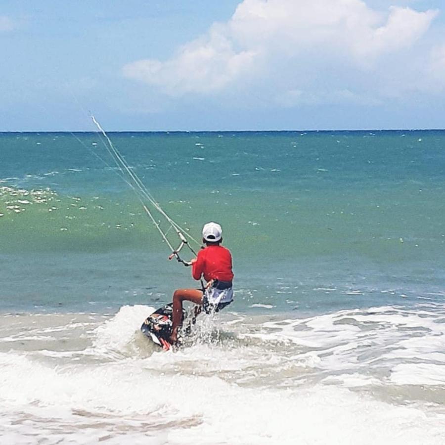 Отель Casa Meus Amigos Kitesurf In The Center Of Кумбуко Экстерьер фото